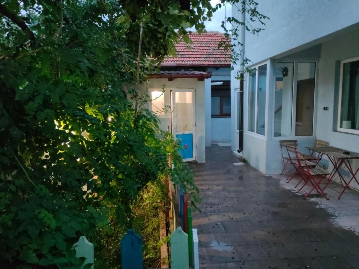 Ivavev Is Us Bythesea Constanta Bagian luar foto