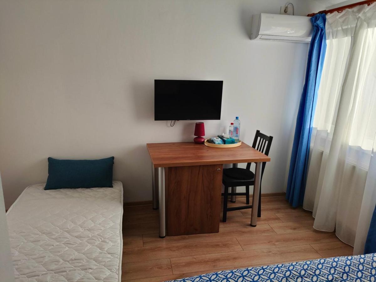 Ivavev Is Us Bythesea Constanta Bagian luar foto