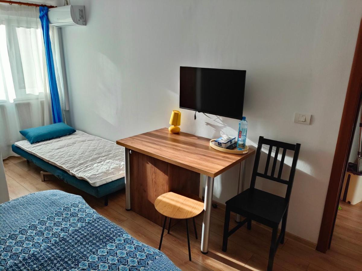 Ivavev Is Us Bythesea Constanta Bagian luar foto